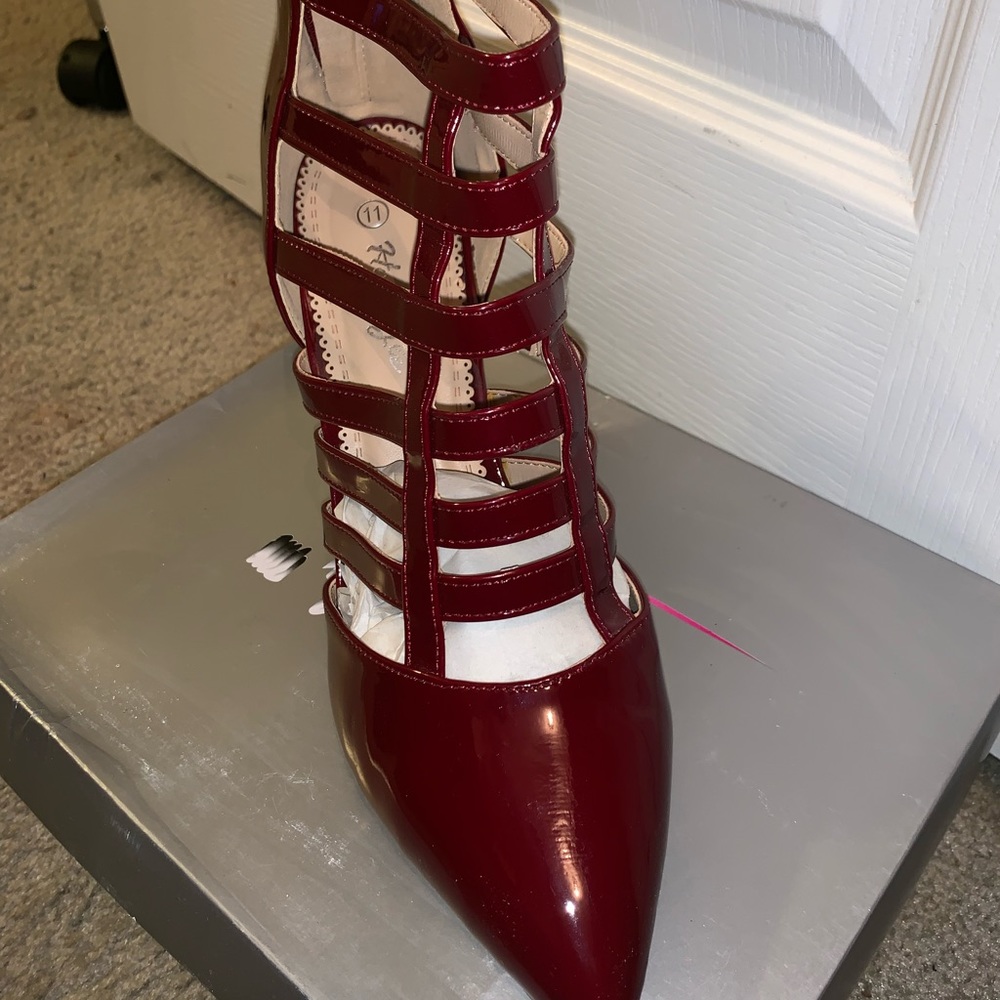 👠👠👠 Burgundy Pump! Sexxxaaaaayyyy